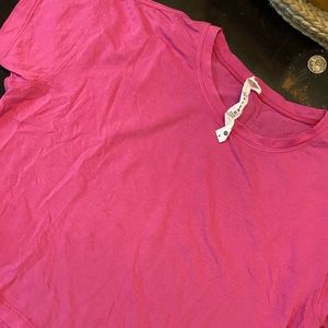 Lululemon Cates T-shirt